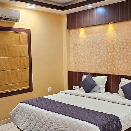 Hotel Royal Wings Elūr المظهر الخارجي الصورة