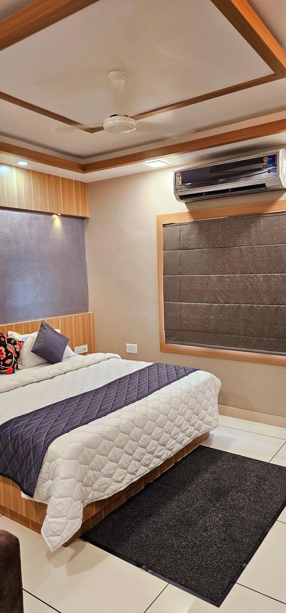 Hotel Royal Wings Elūr المظهر الخارجي الصورة
